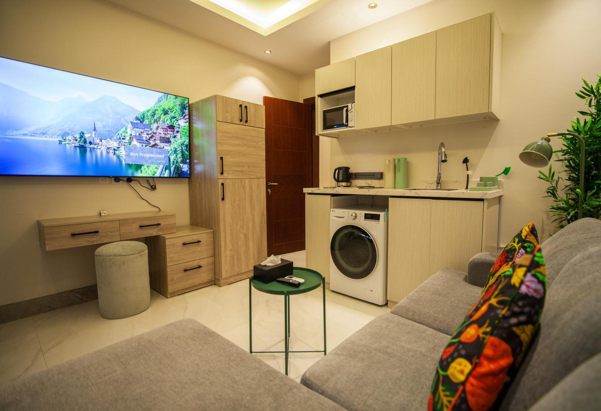 Luxury One-bedroom Alrimal-3 Apartment Riyadh