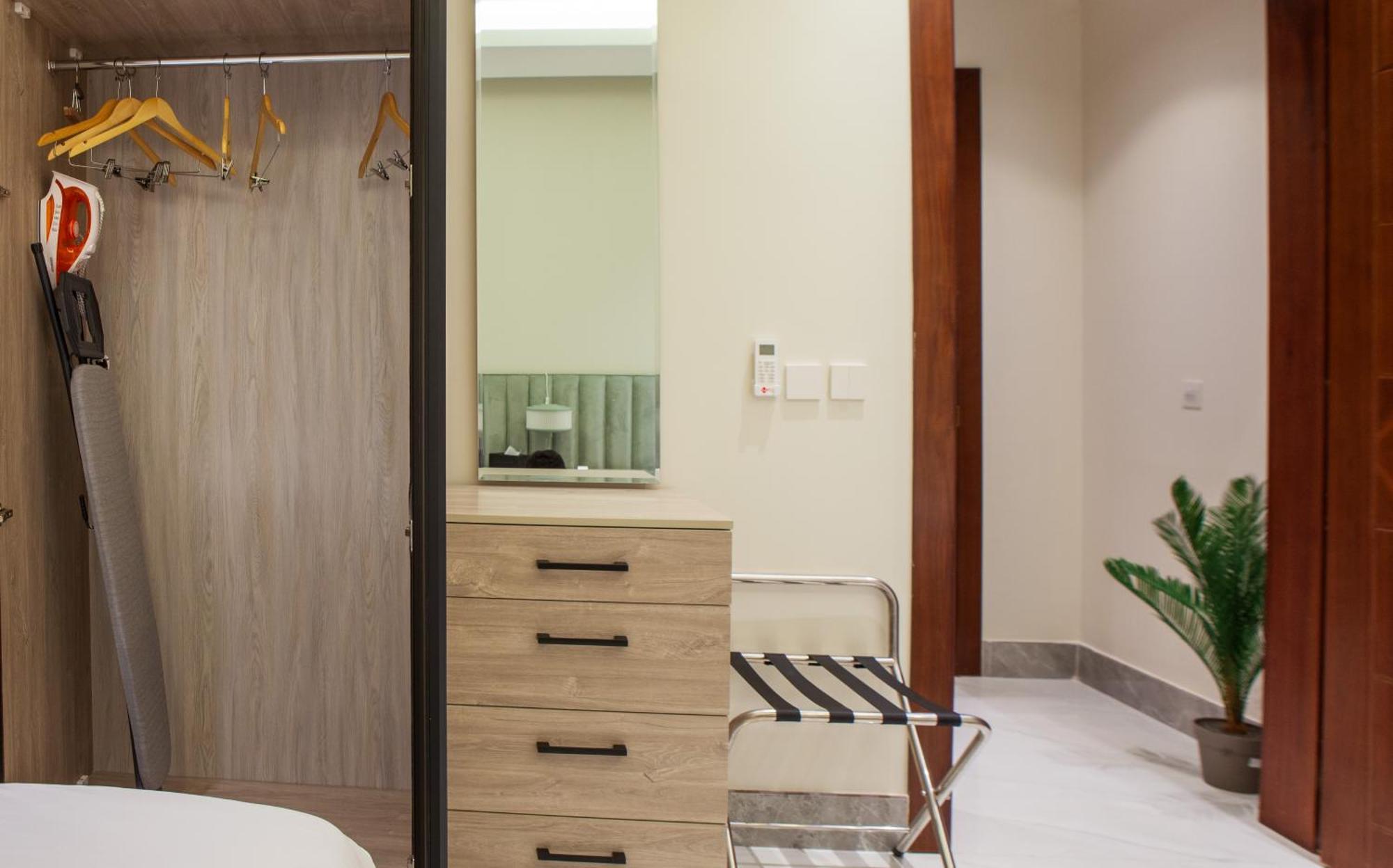 Luxury One-bedroom Alrimal-3 Riyadh
